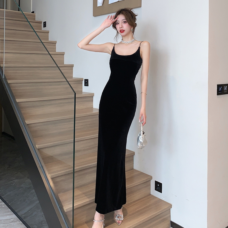 Women's French Retro Black Velvet Slip Dress Slim Fit Bodycon Long Dress for Fall Winter