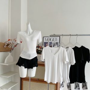 YOLO SHOP White V-Neck Short Sleeve Women's Summer T-Shirt