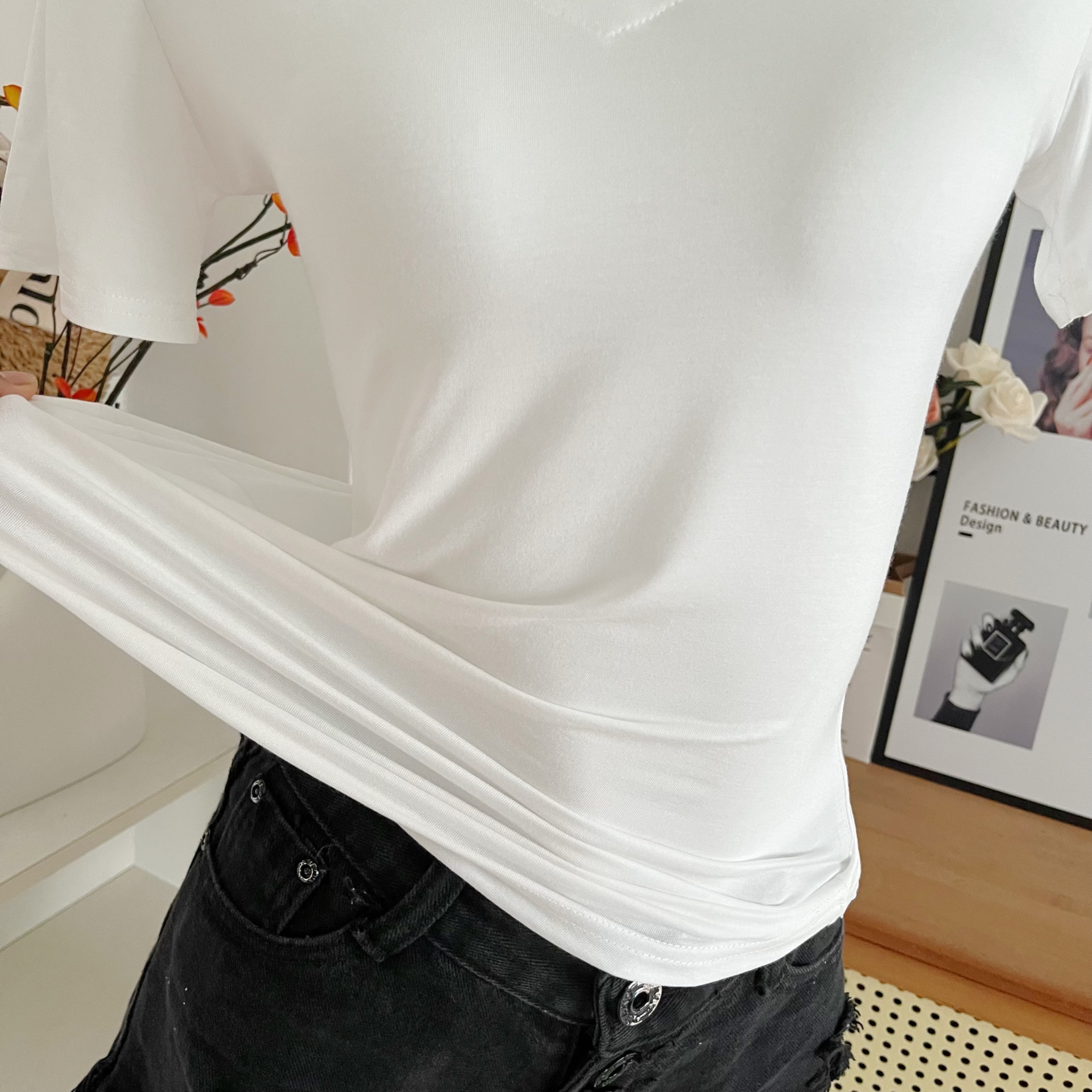 YOLO SHOP White V-Neck Short Sleeve Women's Summer T-Shirt - Image 4
