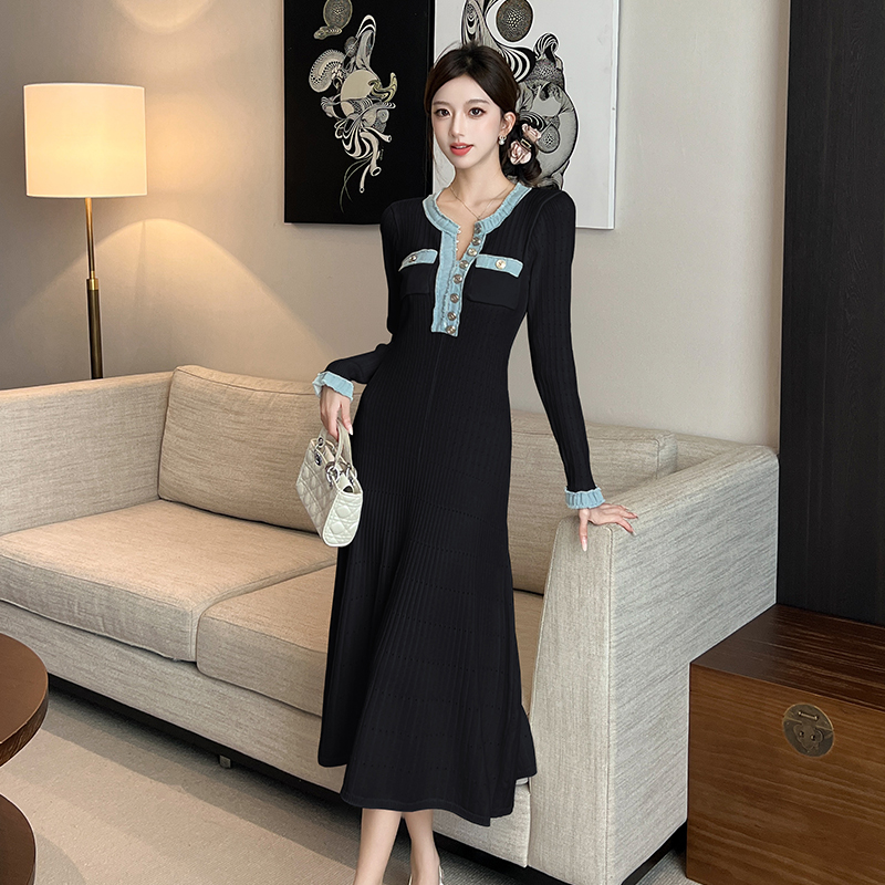 2025 Fall Winter New Small Fragrance Style Denim Spliced Round Neck Metal Button Long Sleeve Knit Dress with Waist - Image 2