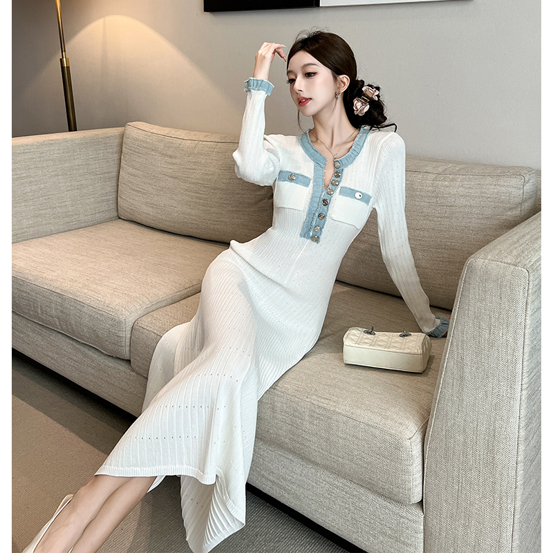 2025 Fall Winter New Small Fragrance Style Denim Spliced Round Neck Metal Button Long Sleeve Knit Dress with Waist - Image 5
