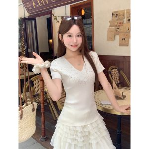 Korean V-Neck Rhinestone Short Sleeve Knit Top for Women Summer Slim Fit