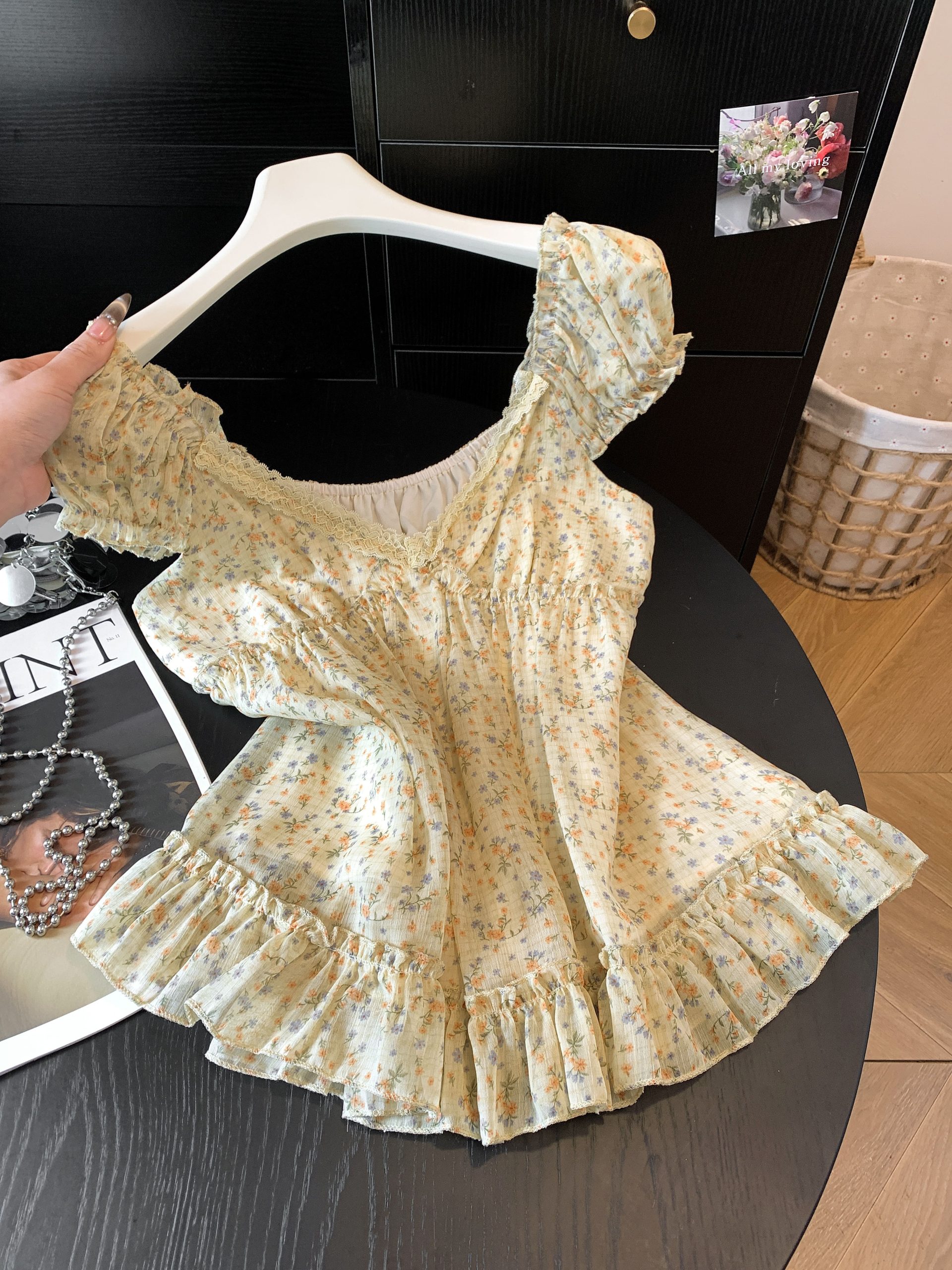 Sweet French Floral V-Neck Puff Sleeve Women's Shirt Summer Loose Fit Top - Image 3