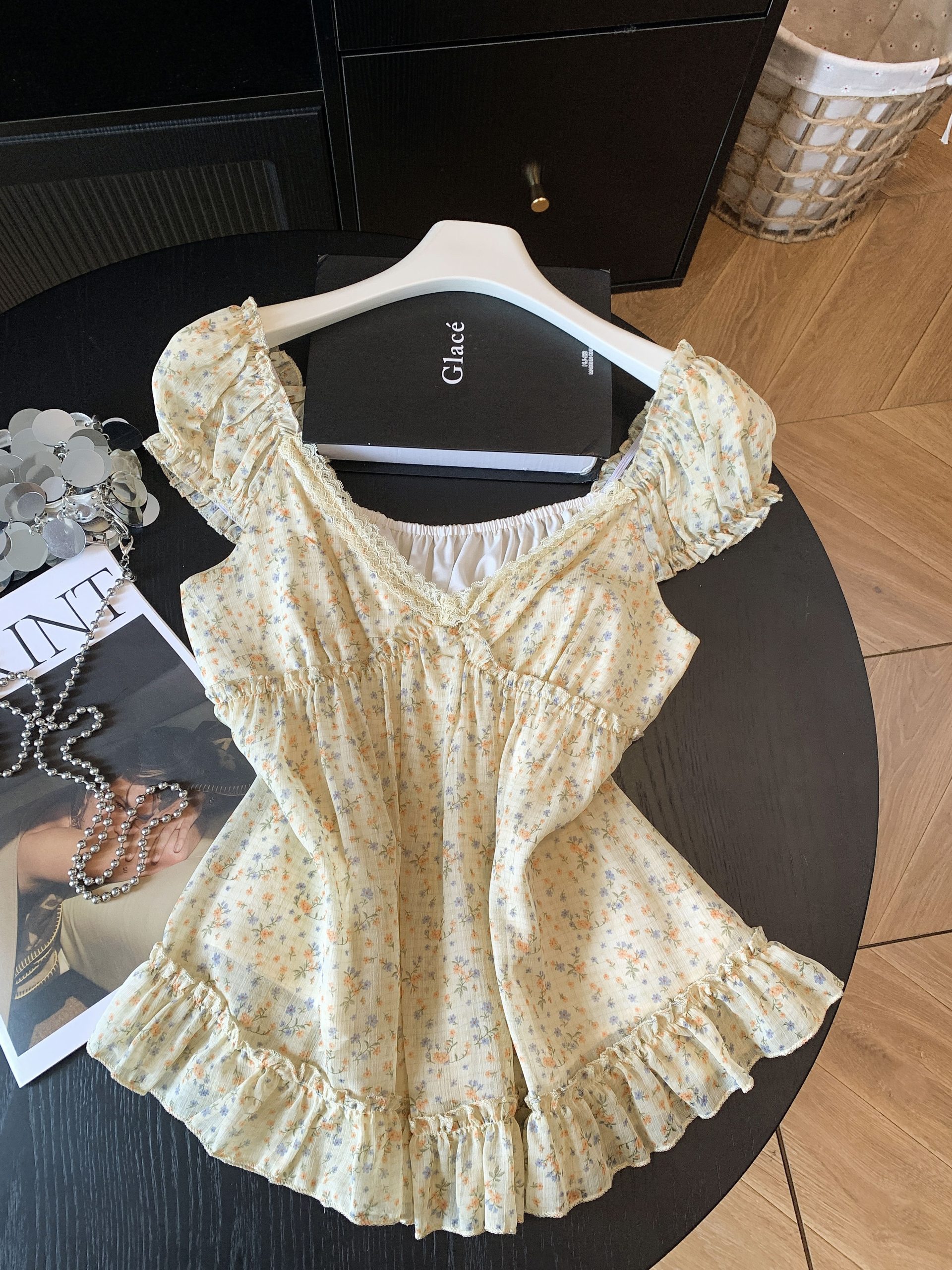 Sweet French Floral V-Neck Puff Sleeve Women's Shirt Summer Loose Fit Top - Image 4